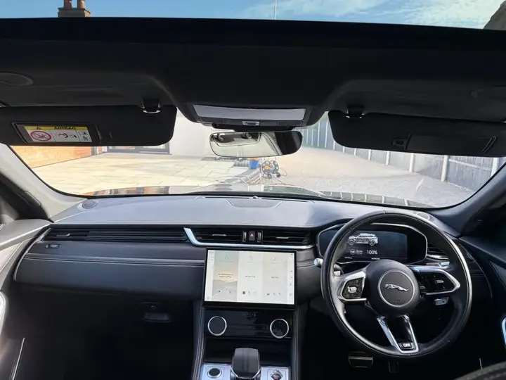 Jaguar F-Pace 2022 photo 4