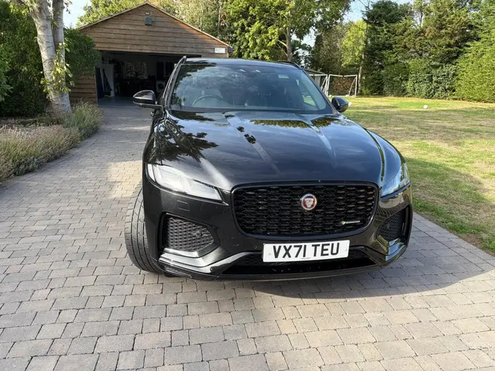 Jaguar F-Pace 2022 photo 2