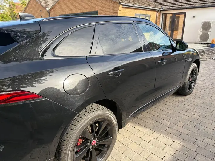 Jaguar F-Pace 2022 photo 5