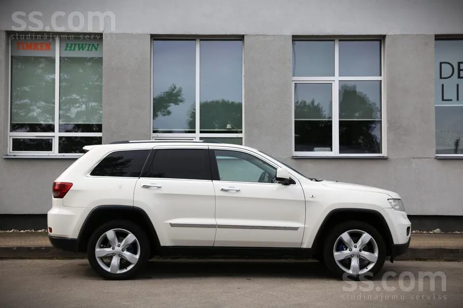 Jeep Grand Cherokee 2012 photo 3