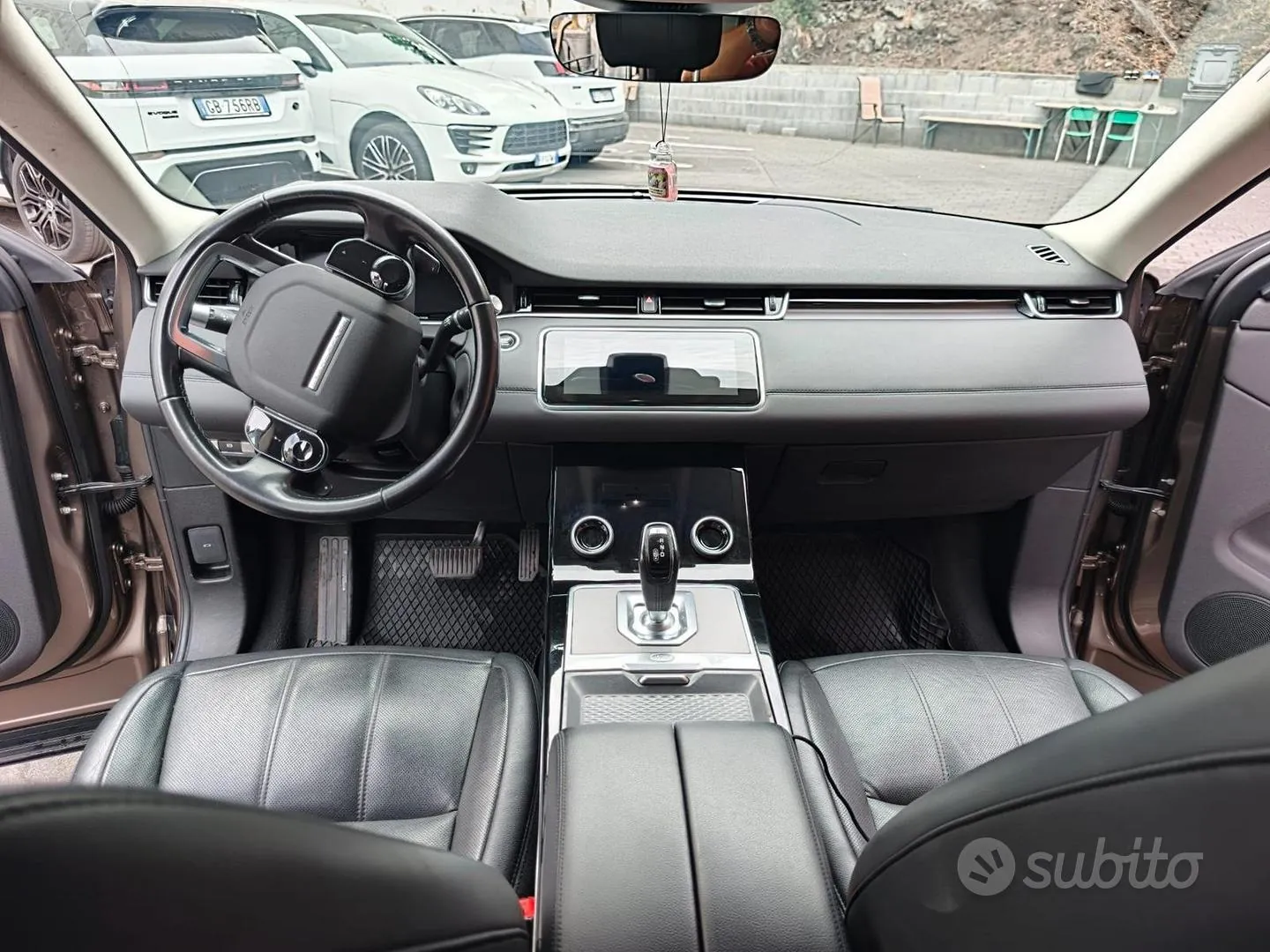 Land Rover Range Rover Evoque 2020 photo 4