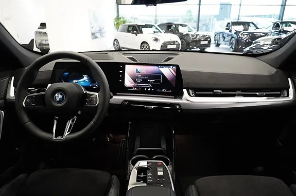BMW Ix1 2027 photo 5