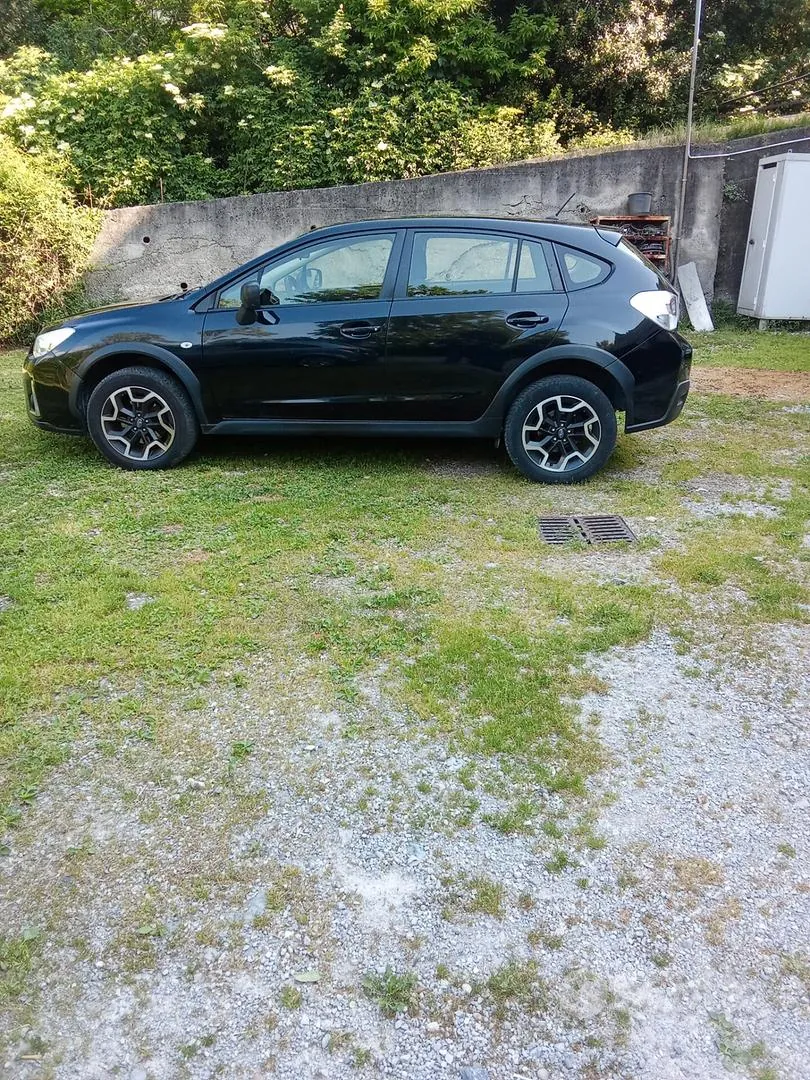 Subaru Xv 2016 photo 3
