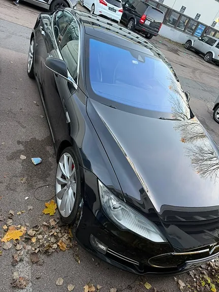 Tesla Model S 2015 photo 4