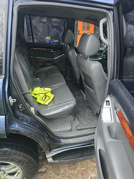 Toyota Land Cruiser 2005 photo 2