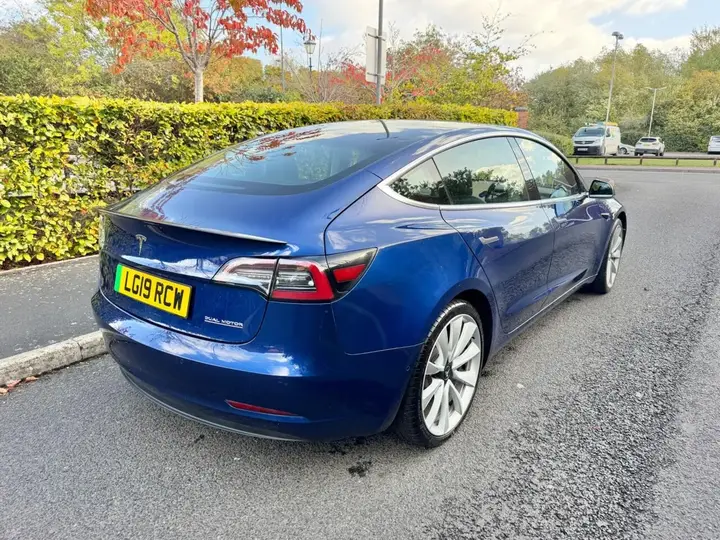 Tesla Model 3 2019 photo 3