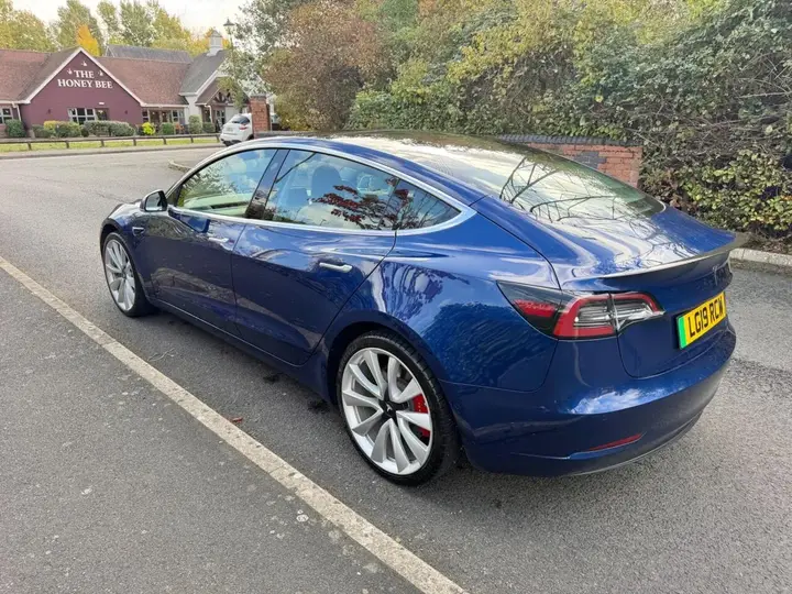Tesla Model 3 2019 photo 5