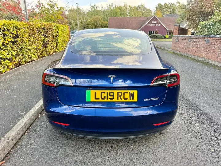 Tesla Model 3 2019 photo 4