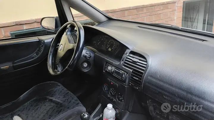 Opel Zafira 2002 photo 3