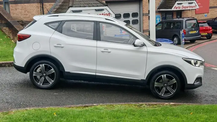 MG Mg Zs 2020 photo 2