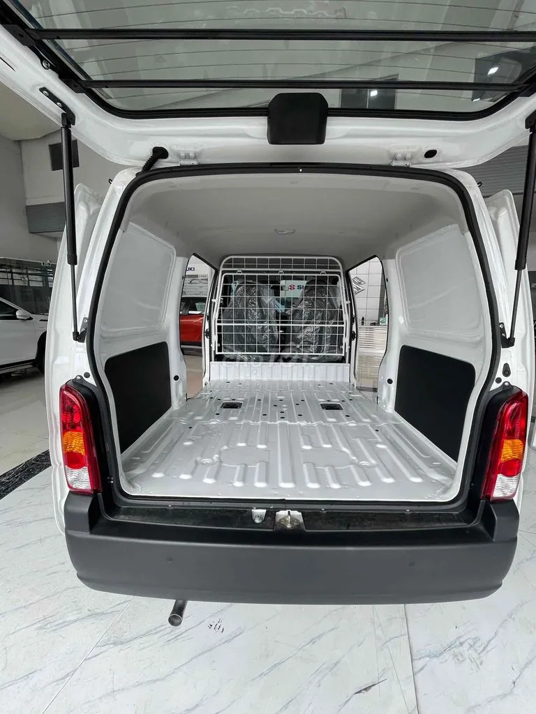 Suzuki Eeco Van photo 3