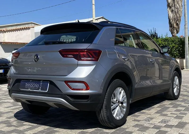 Volkswagen T-Roc 2023 photo 4