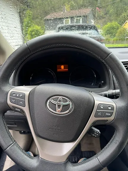 Toyota Avensis 2010 photo 5