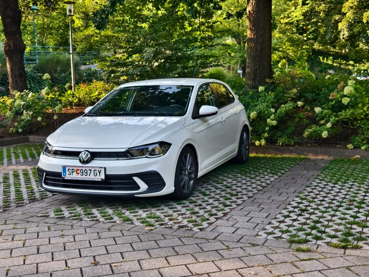 Volkswagen Polo 2023 photo 2