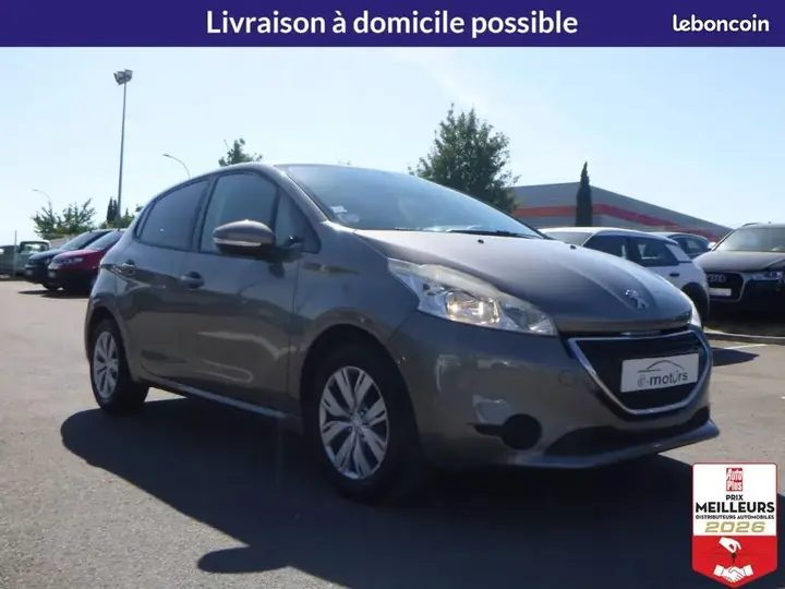 Peugeot 208 2013 photo 3