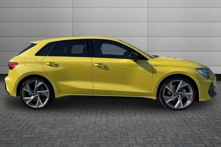 Audi A3 photo 3