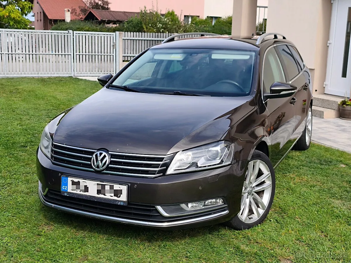Volkswagen Passat 2012 photo 2