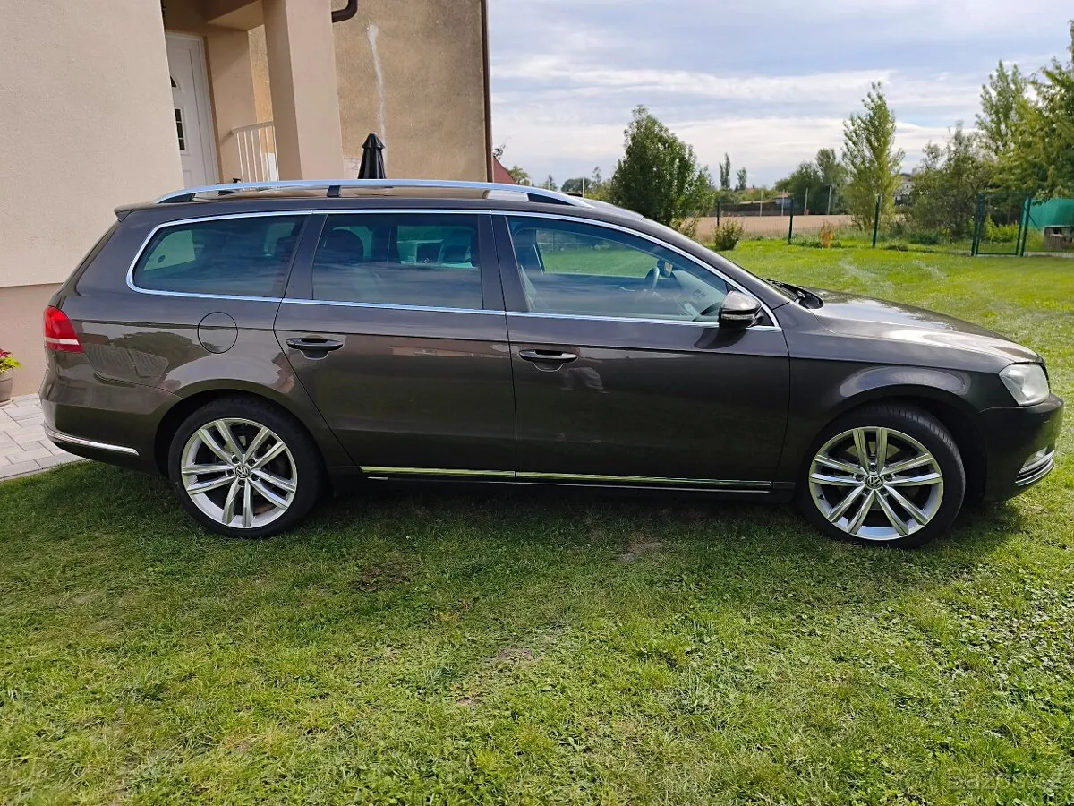 Volkswagen Passat 2012 photo 4