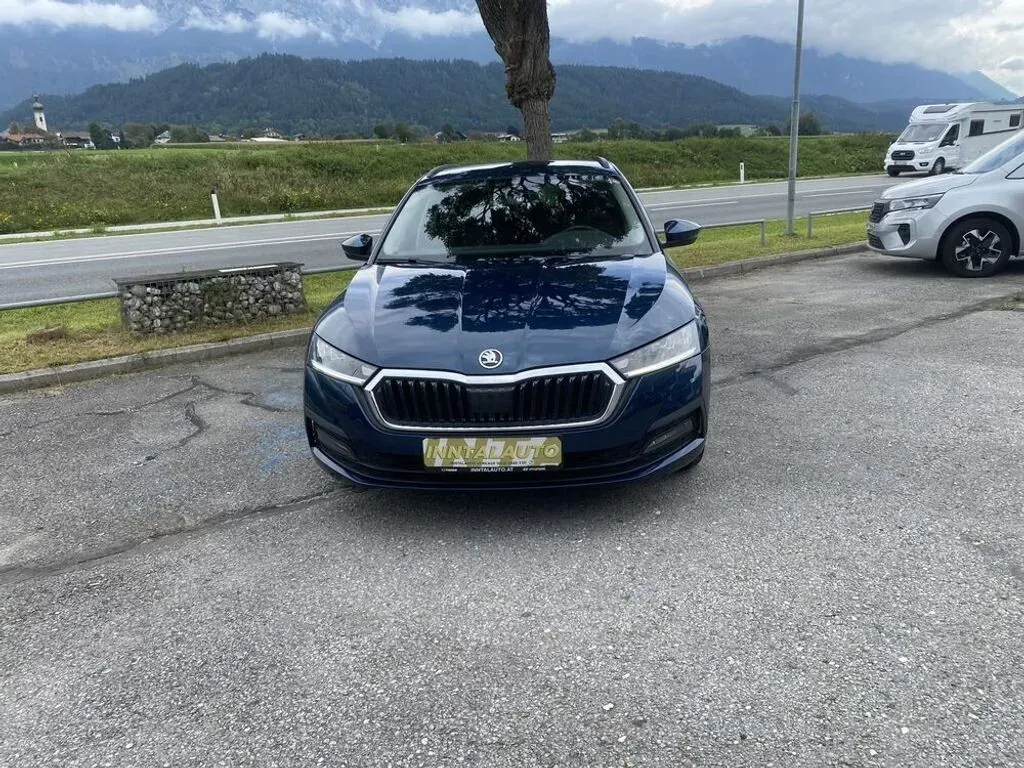 Skoda Octavia 2022 photo 2