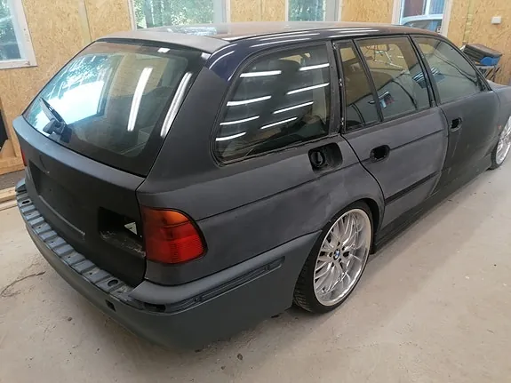 BMW 528I 1998 photo 3