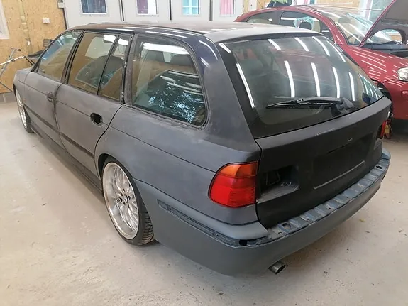 BMW 528I 1998 photo 4