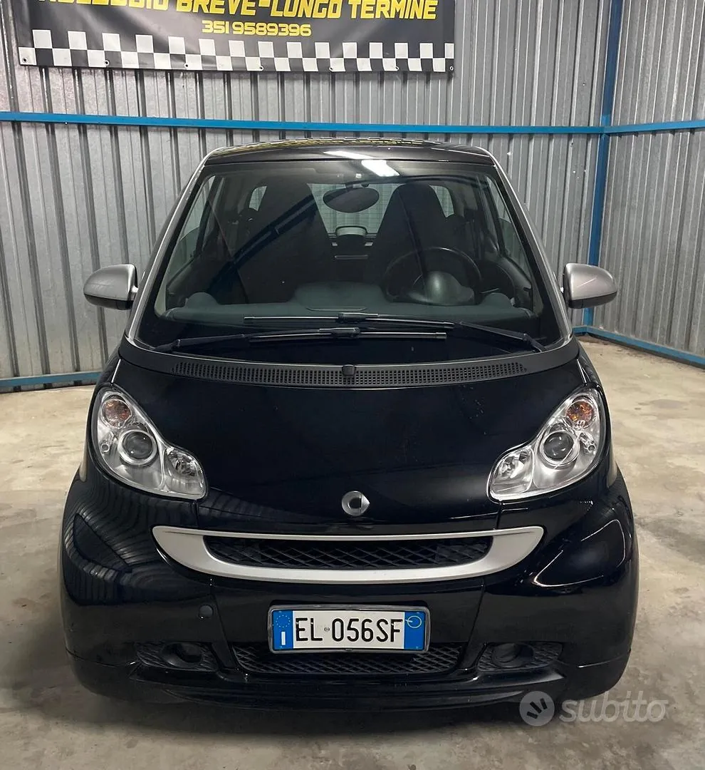 Smart Fortwo 2011 photo 3