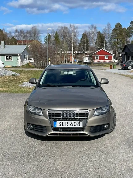 Audi A4 2009 photo 3