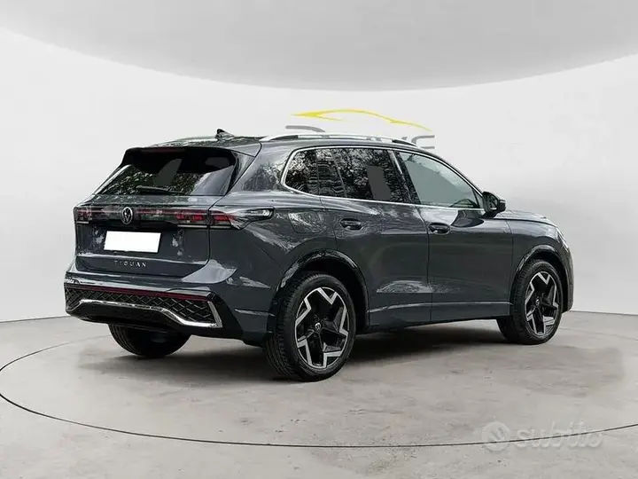 Volkswagen Tiguan 2024 photo 5