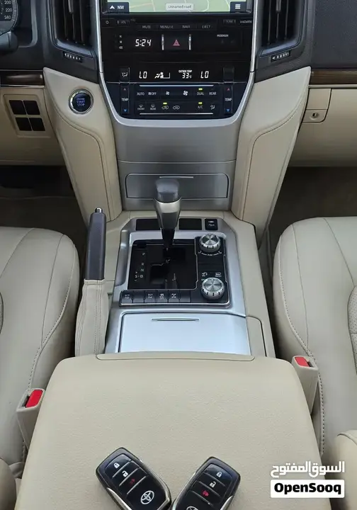 Toyota Land Cruiser 2020 photo 3