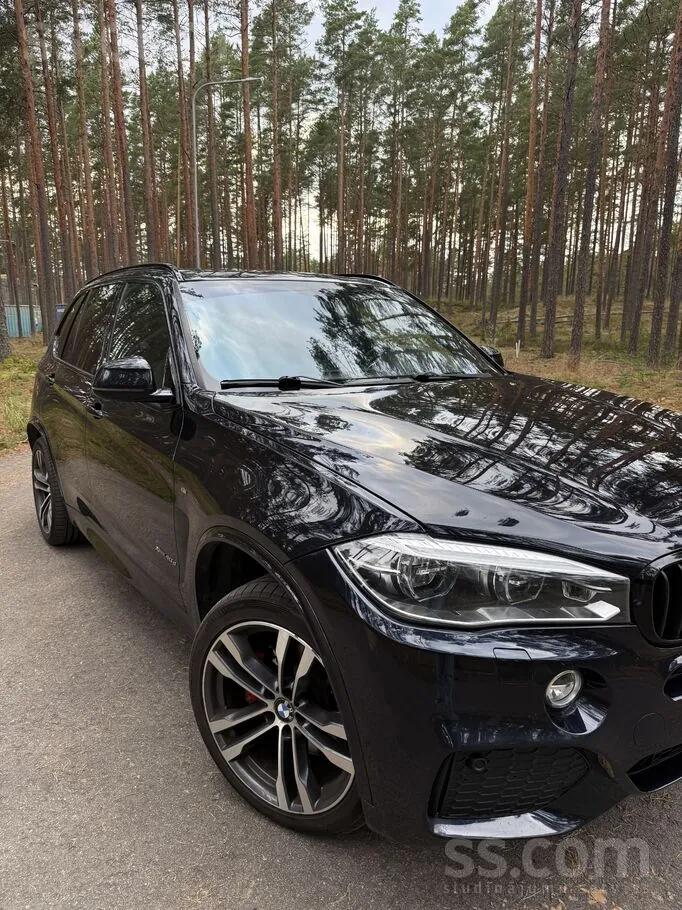 BMW X5 2017 photo 2