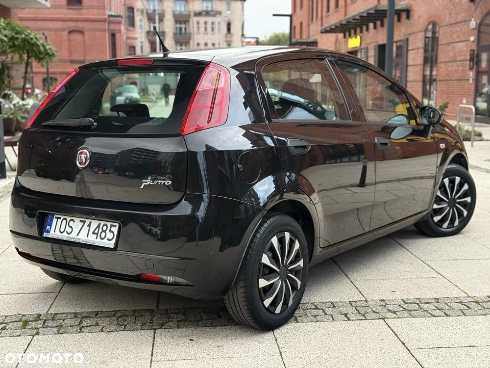 Fiat Grande Punto 2013 photo 3