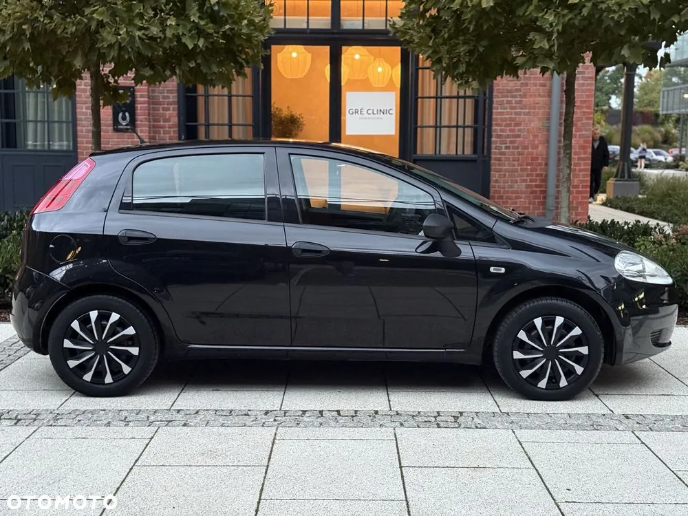 Fiat Grande Punto 2013 photo 5