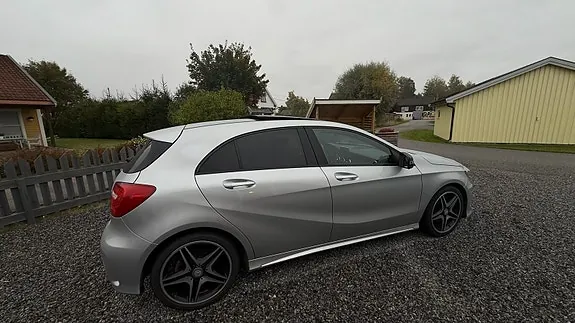 Mercedes-Benz A180 2013 photo 4