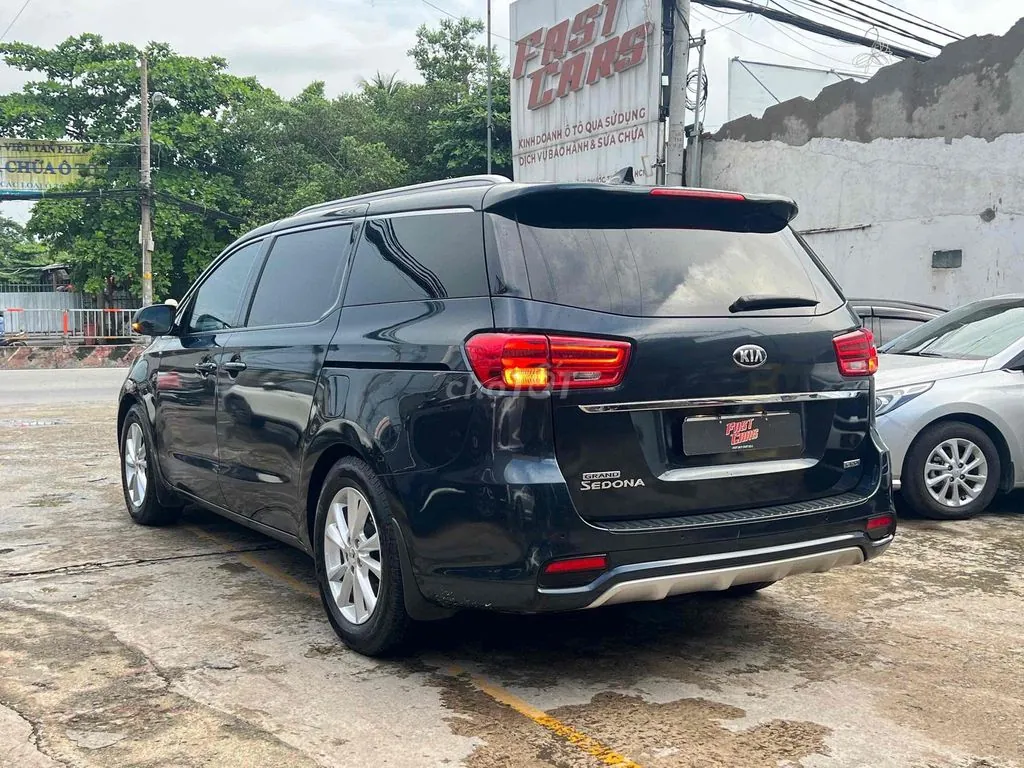 Kia Sedona 2019 photo 4