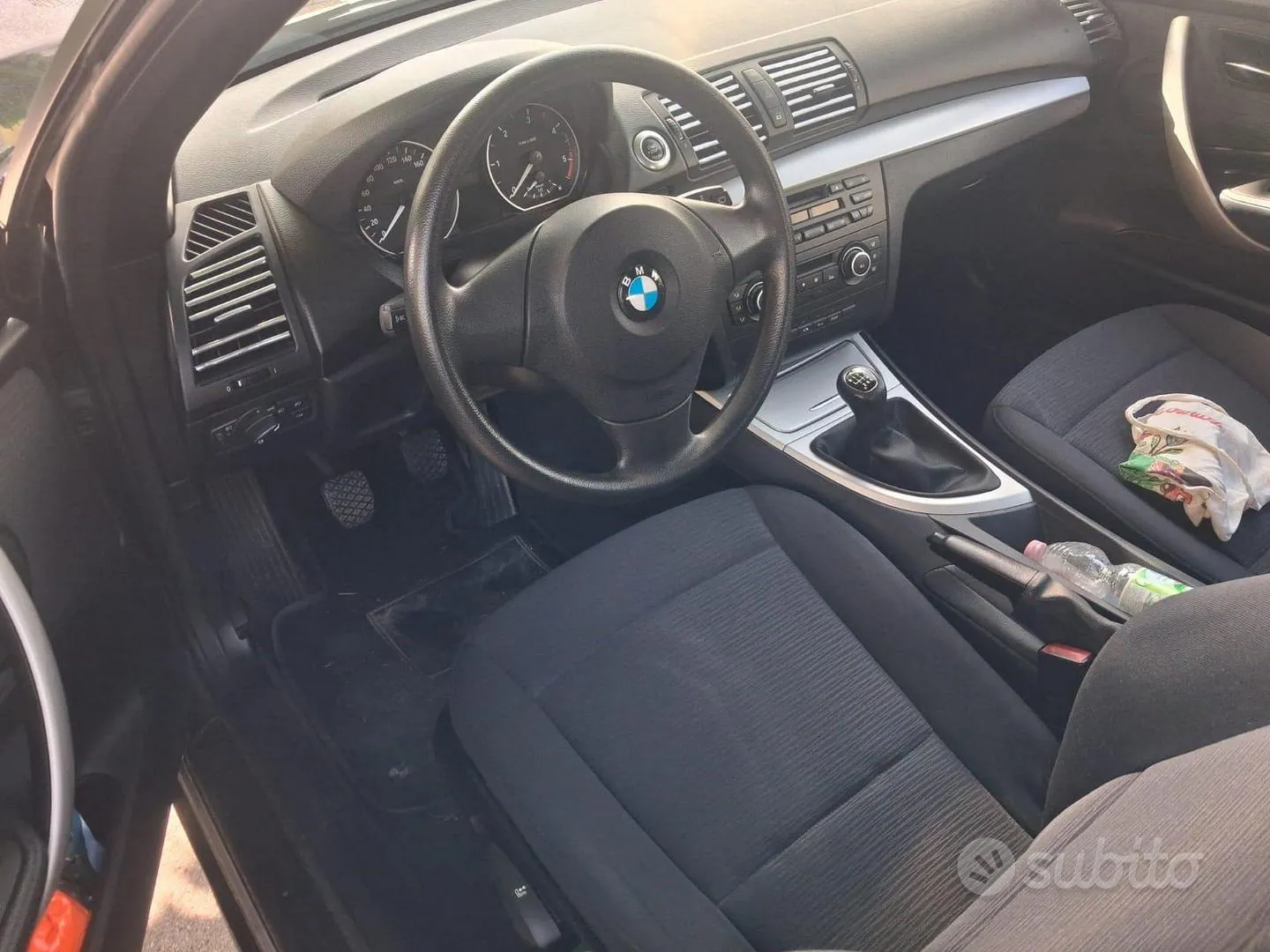 BMW 1 Series Cabrio 2010 photo 2
