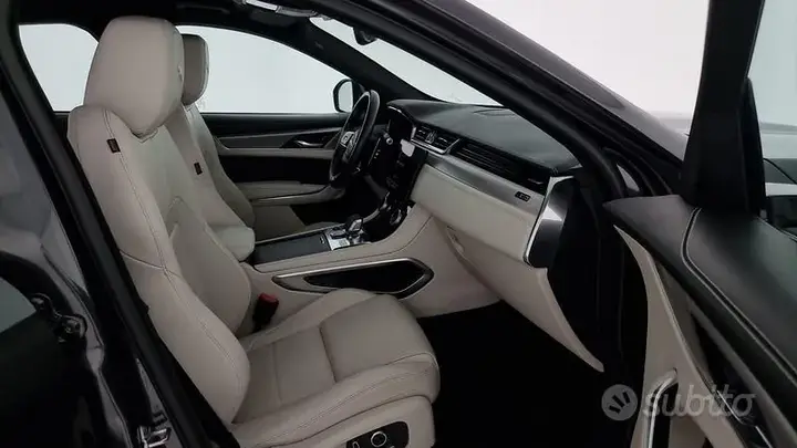 Jaguar F-Pace 2022 photo 3