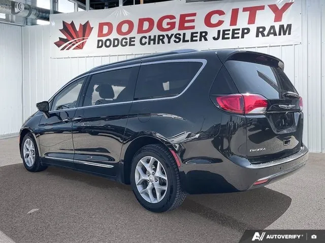 Chrysler Pacifica 2017 photo 4