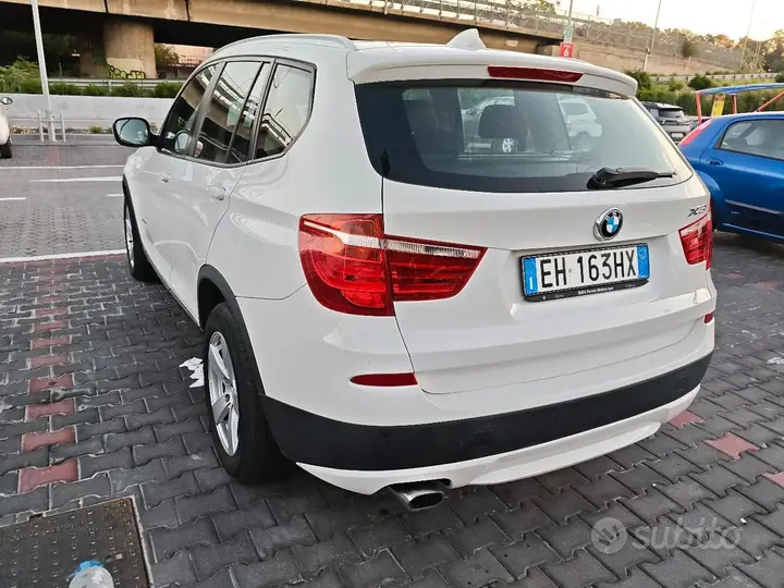 BMW X3 2011 photo 2