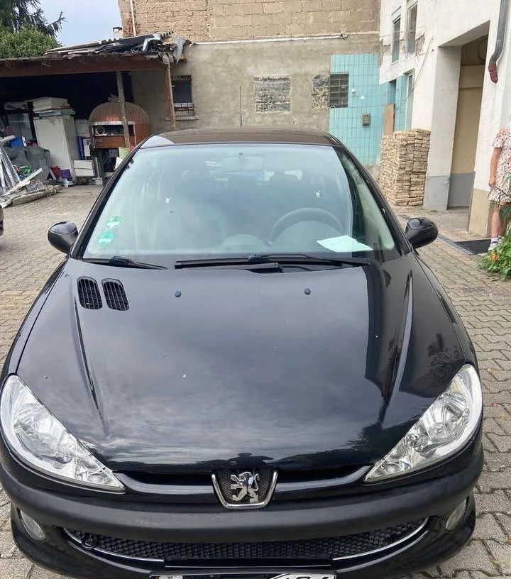 Peugeot 206