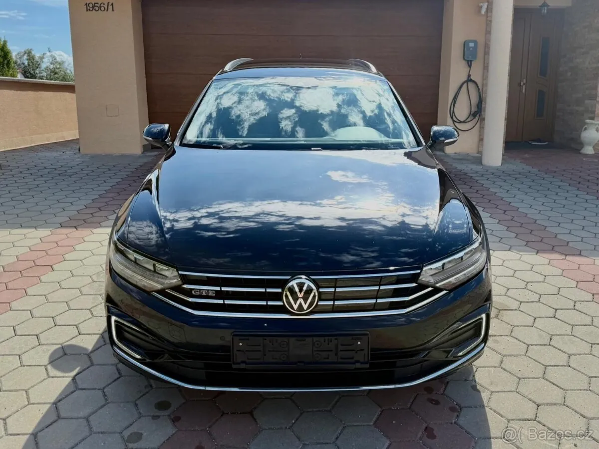 Volkswagen Passat 2021 photo 2