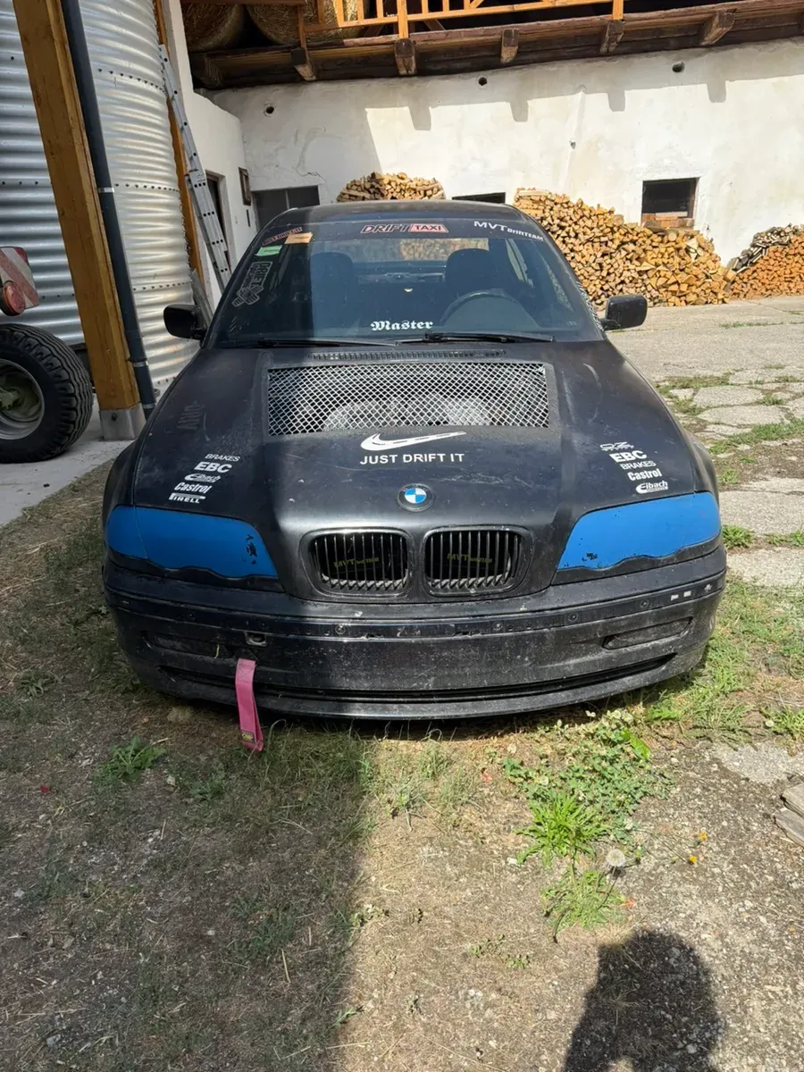 BMW 3 Series 2002 photo 3