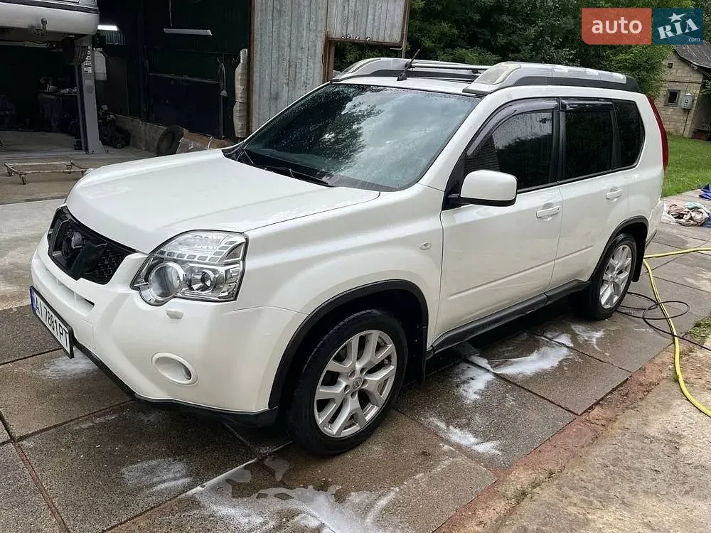 Nissan X-Trail 2012 photo 2