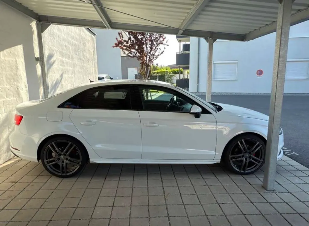 Audi A3 2017 photo 3