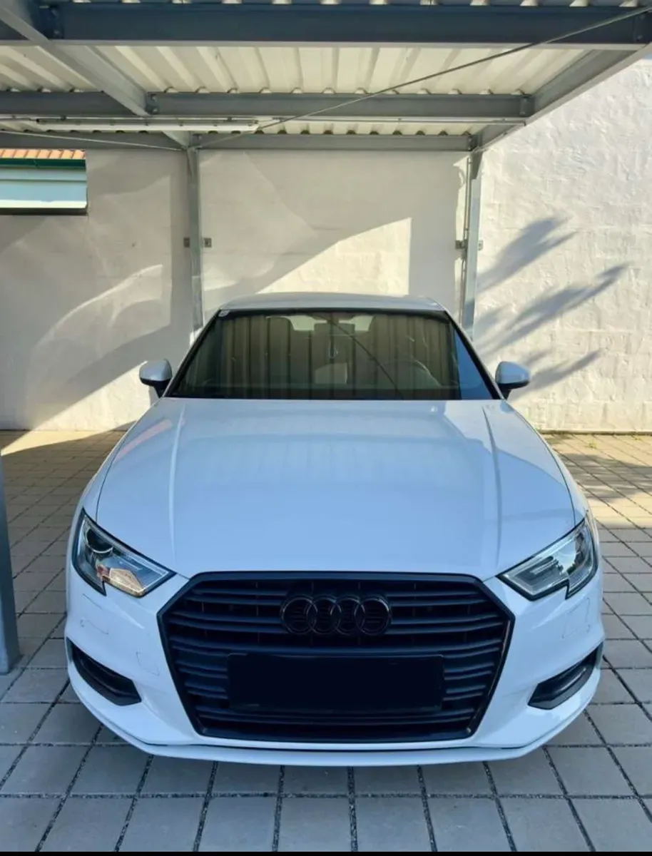 Audi A3 2017 photo 2