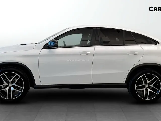 Mercedes-Benz Gle 2015 photo 2