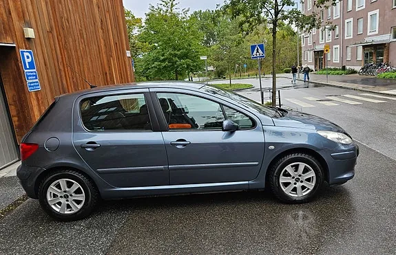 Peugeot 307 2008 photo 2