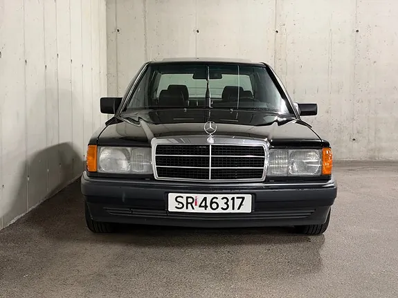 Mercedes-Benz 190 E 1989 photo 3