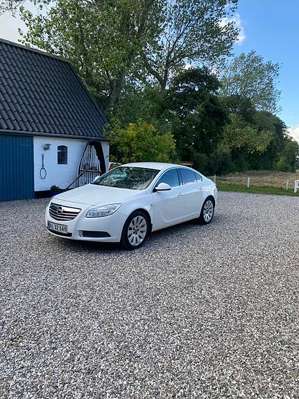 Opel Insignia 2009 photo 2
