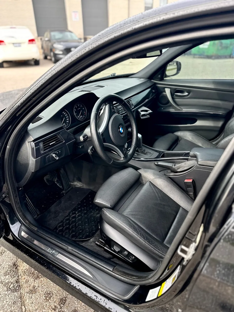 BMW 328I 2009 photo 5