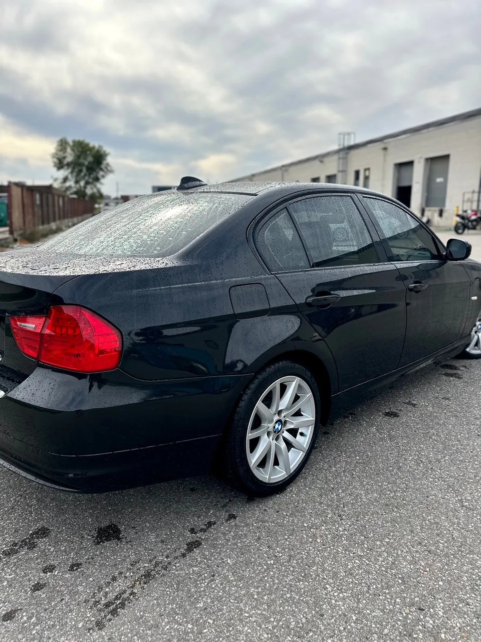 BMW 328I 2009 photo 3